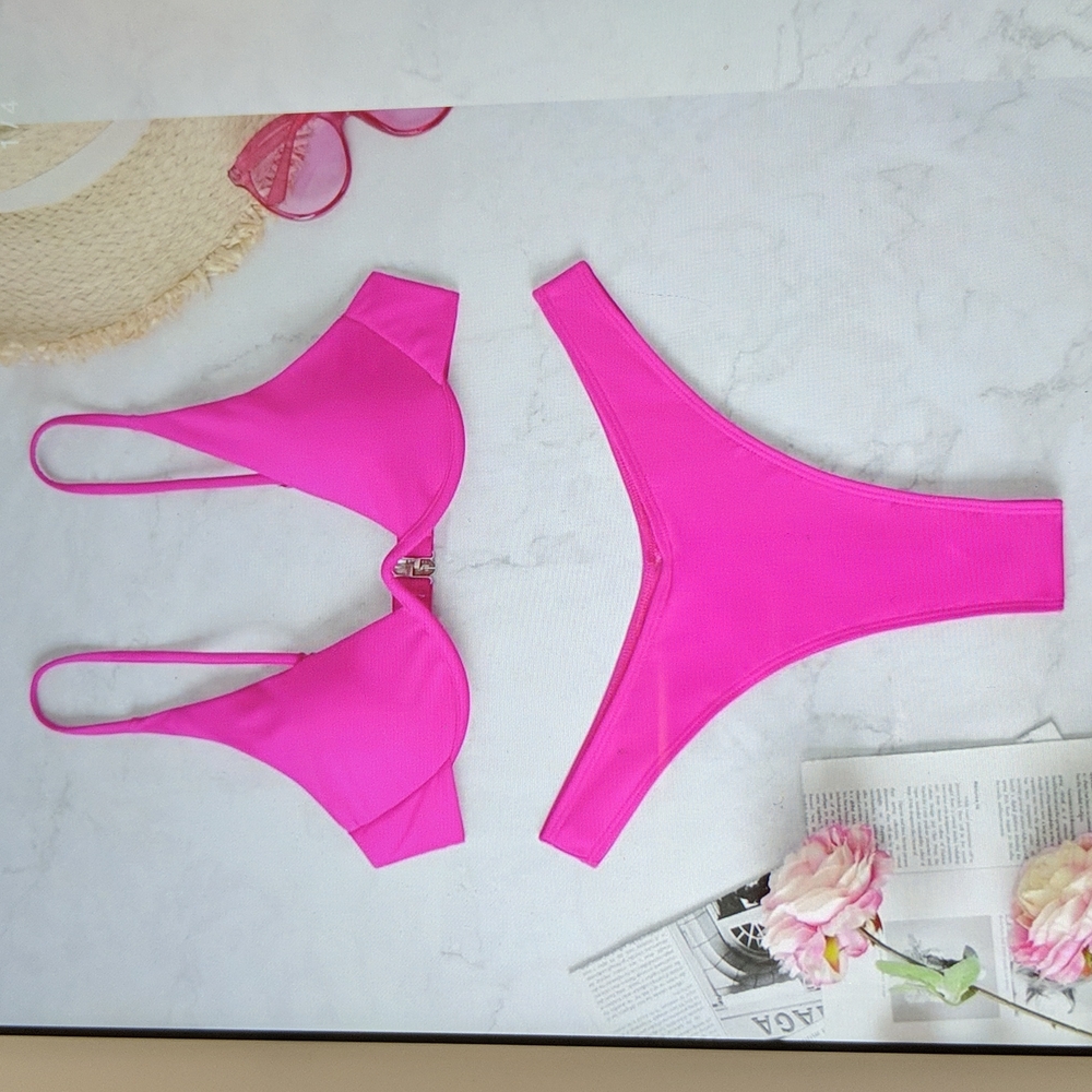 Hot Pink 2 Piece Bikini NWOT.      #104